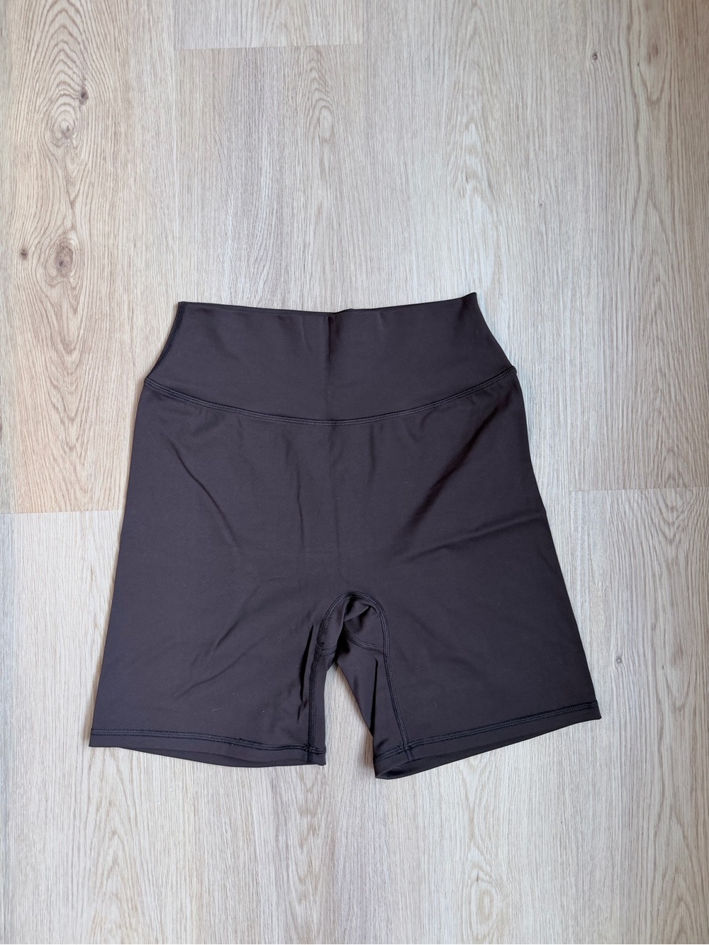 High-Rise Women's Bike Shorts in Dark Brown